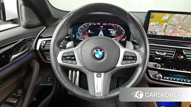 BMW 5 Series (G30) 2022 Белый из Кореи, фото 4