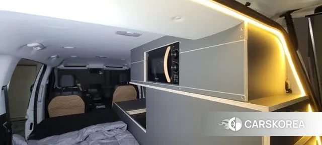 Hyundai Staria 2022 Белый из Кореи, фото 4