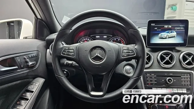 Mercedes-Benz A-Class W176 2018 Белый из Кореи, фото 4