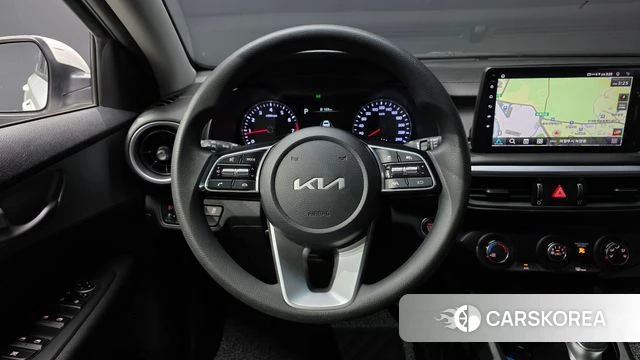 Kia The New K3 2nd generation 2021 Белый из Кореи, фото 4