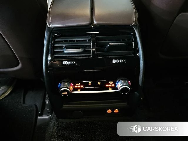 BMW 5 Series (G30) 2021 Белый из Кореи, фото 4