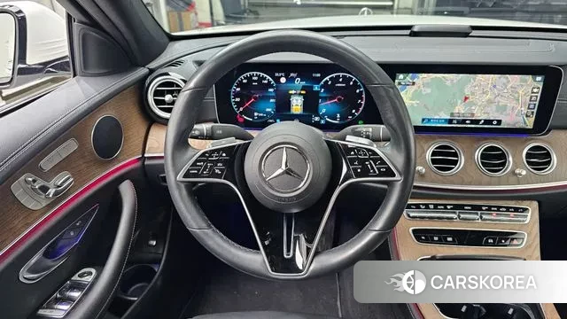 Mercedes-Benz E-Class W213 2022 Белый из Кореи, фото 4