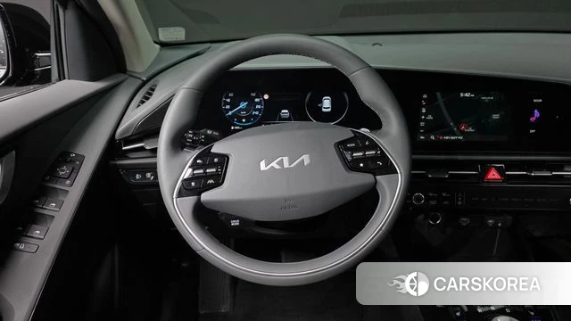 Kia Di Ol Nu Niro 2025 Черный из Кореи, фото 4