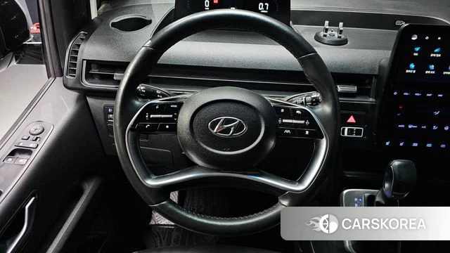 Hyundai Staria 2022 Серебристо-серый из Кореи, фото 4