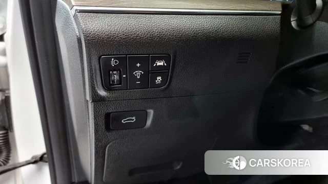 Kia K5 3rd generation 2023 Белый из Кореи, фото 4