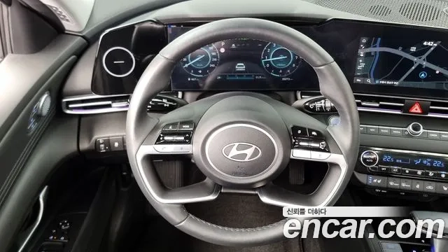 Hyundai The New Avante (CN7) 2023 Светло-серебряный цвет из Кореи, фото 4