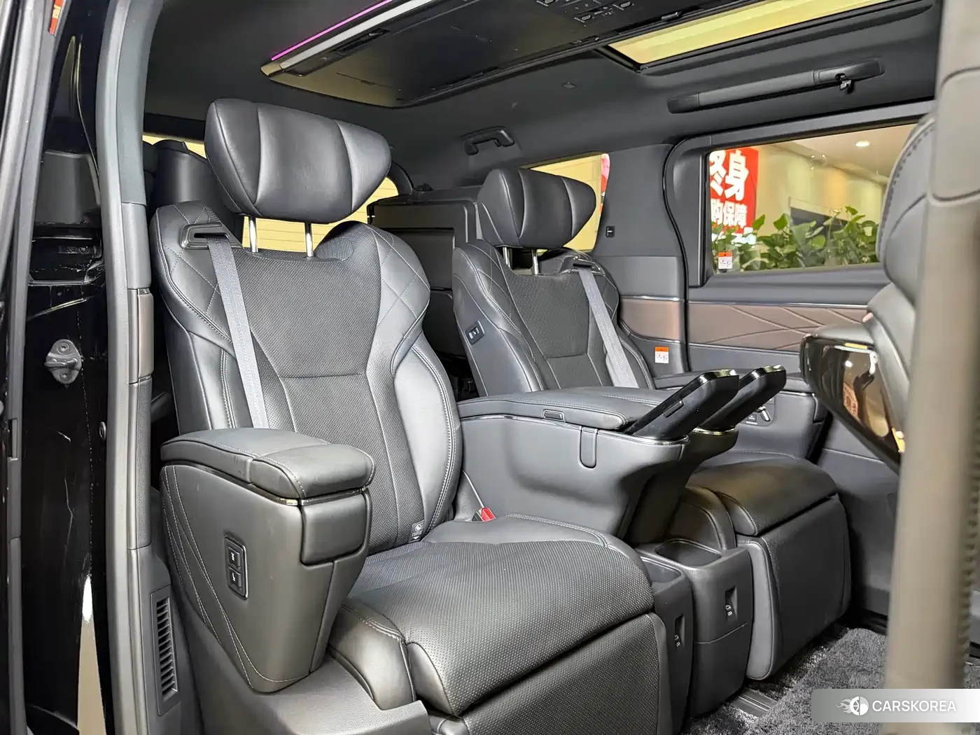 Toyota Elfa 2025 Черный из Китая, фото 4