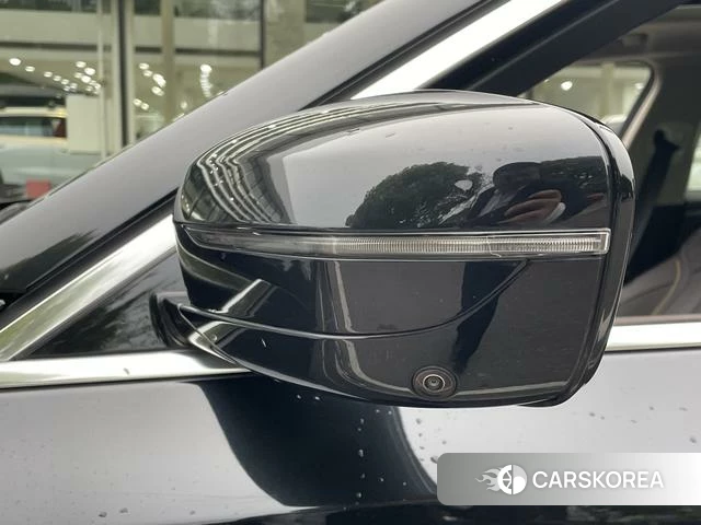 BMW 5 series PHEV id 4209617 из Китая 4