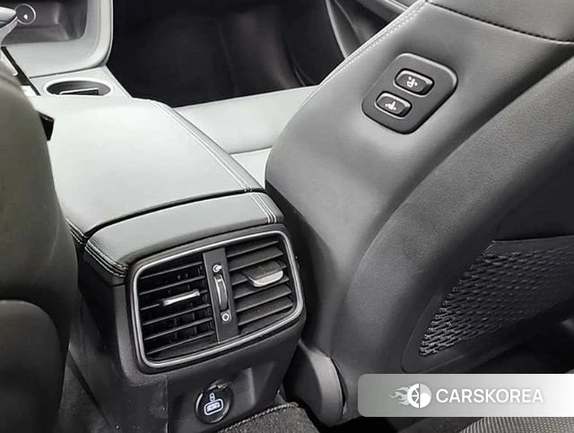 Genesis The New G70 2020 Красный из Кореи, фото 4