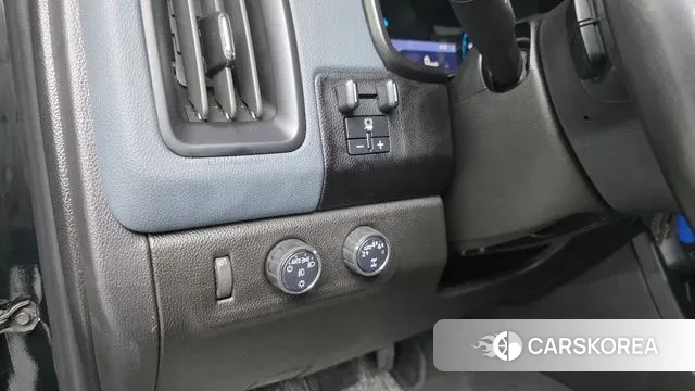 Chevrolet (GM Daewoo) Real New Colorado 2022 Черный из Кореи, фото 4