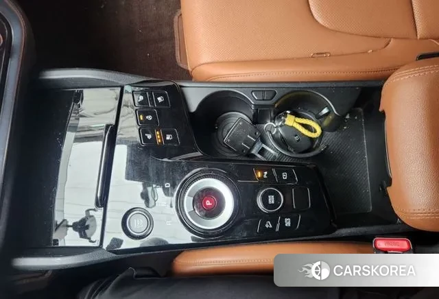 Kia Sportage 5th Generation 2023 Белый из Кореи, фото 4