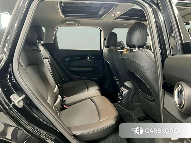 Mini Cooper Clubman 2023 Черный из Кореи, фото 4