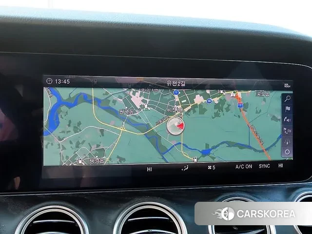 Mercedes-Benz E-Class W213 2018 Серебряный из Кореи, фото 4