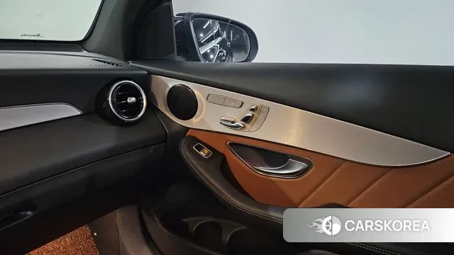 Mercedes-Benz GLC-Class X253 2021 Черный из Кореи, фото 4