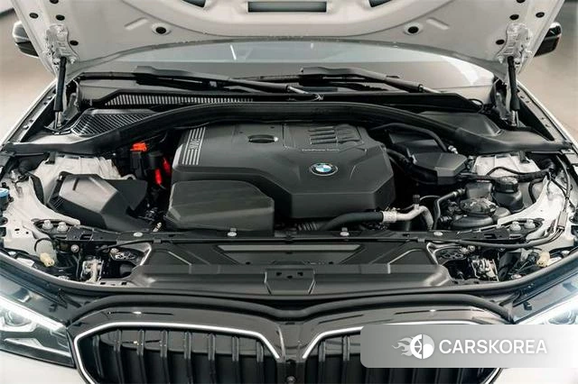 BMW 3 series 2025 Белый из Китая, фото 4