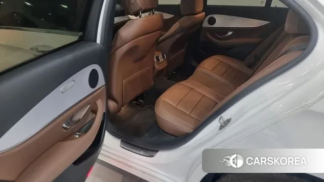 Mercedes-Benz E-Class W213 2020 Белый из Кореи, фото 4