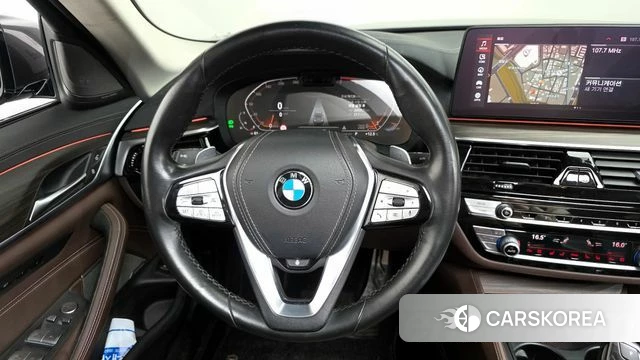 BMW 5 Series (G30) 2021 Серый из Кореи, фото 4