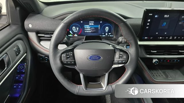 Ford Explorer 6th Generation 2024 Белый из Кореи, фото 4