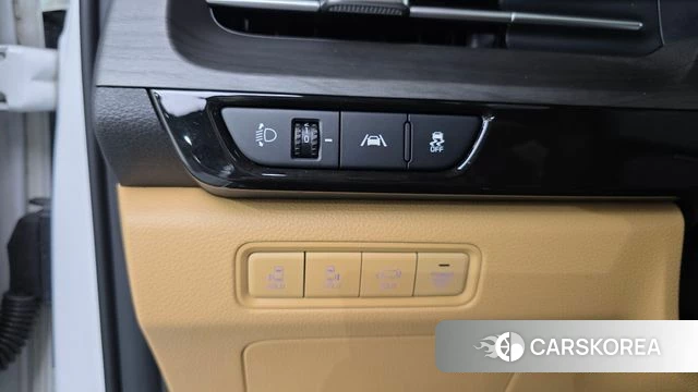 Kia Carnival 4th generation 2023 Белый из Кореи, фото 4