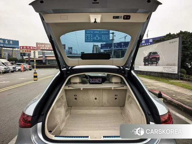 Mercedes-Benz EQS 2024 Серебристо-серый из Китая, фото 4