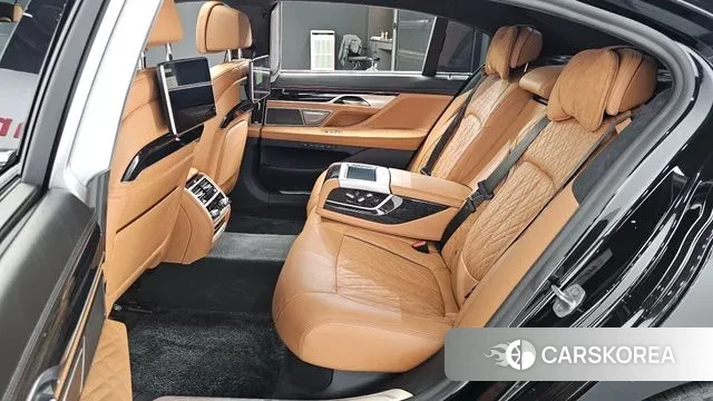 BMW 7 Series (G11) 2021 Черный из Кореи, фото 4