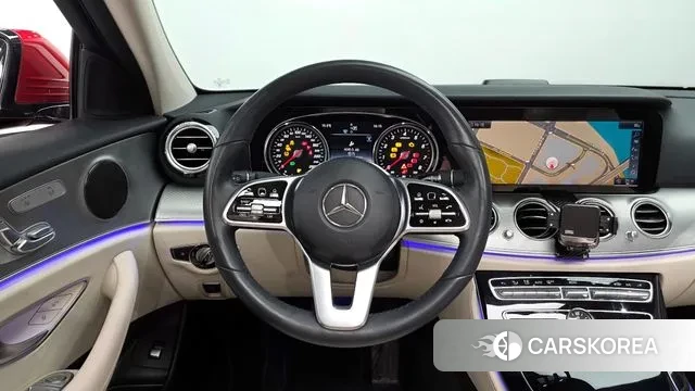 Mercedes-Benz E-Class W213 2019 Красный из Кореи, фото 4