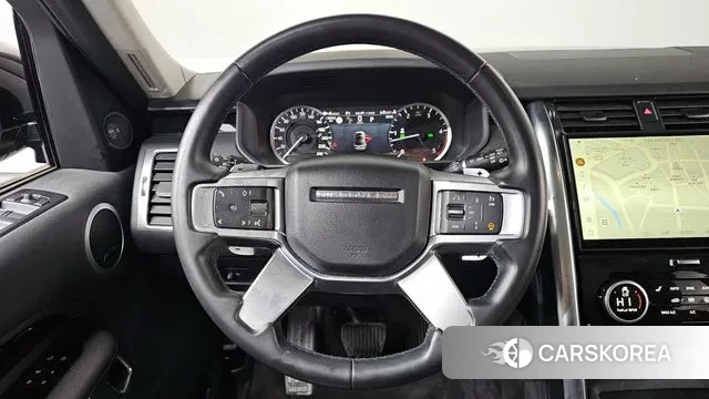 Land Rover Discovery 5 2022 Черный из Кореи, фото 4