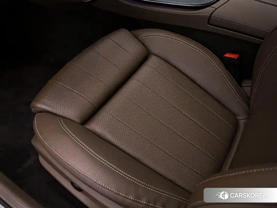 Mercedes-Benz E-Class 2022 Черный из Китая, фото 4
