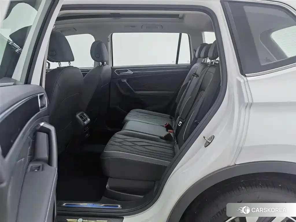 Volkswagen Tiguan L 2023 Белый из Китая, фото 5