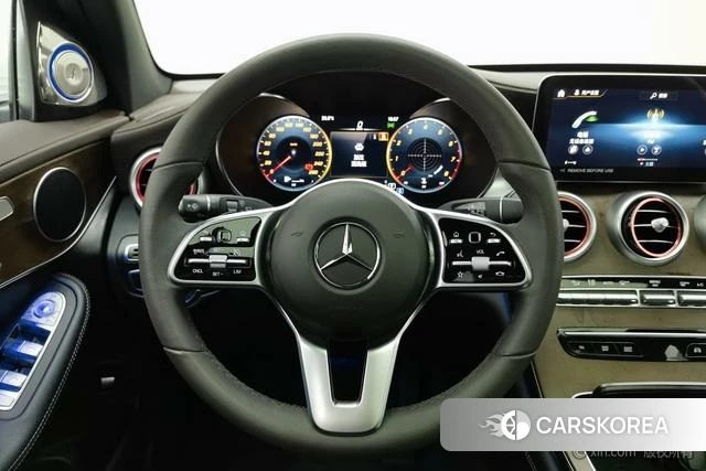 Mercedes-Benz GLC 2022 Белый из Китая, фото 4