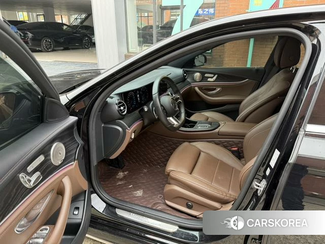 Mercedes-Benz E-class 2022 Черный из Китая, фото 4