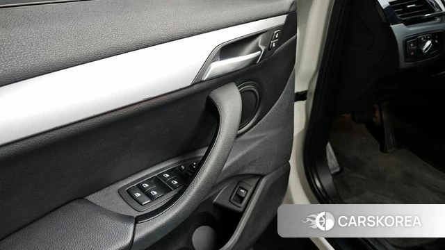 BMW X1 (F48) 2018 Белый из Кореи, фото 4