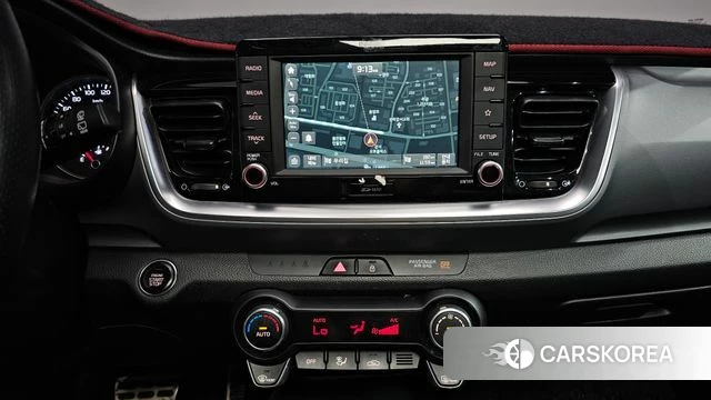 Kia Stonic 2018 Белый из Кореи, фото 4