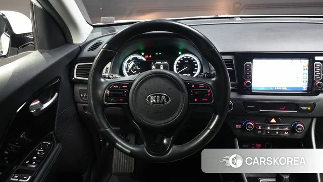 Kia Niro 2018 Белый из Кореи, фото 4
