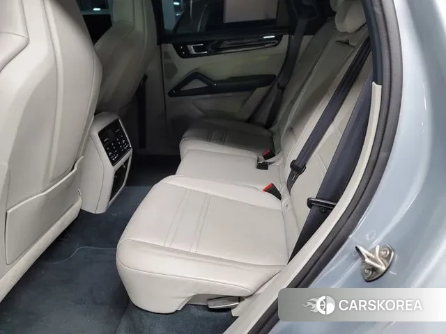 Porsche Cayenne (PO536) 2021 Серебряный из Кореи, фото 4