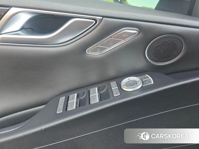 Genesis G80 (RG3) 2023 Черный из Кореи, фото 4