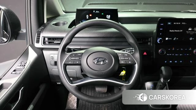 Hyundai Staria 2024 Черный из Кореи, фото 4