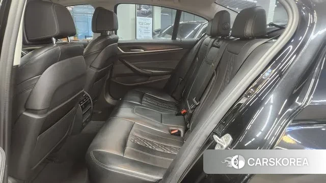 BMW 5 Series (G30) 2019 Черный из Кореи, фото 4