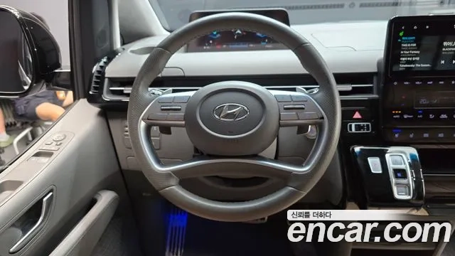 Hyundai Staria 2023 Белый из Кореи, фото 4