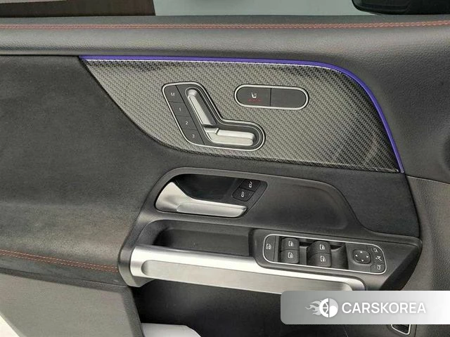 Mercedes-Benz GLB-Class X247 2020 Черный из Кореи, фото 4