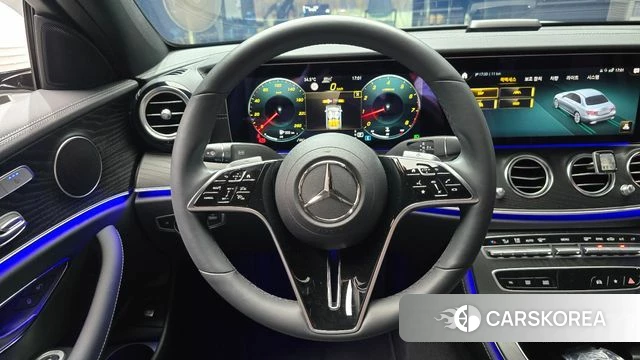 Mercedes-Benz E-Class W213 2023 Белый из Кореи, фото 4