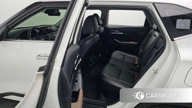 Kia Seltos 2022 Белый из Кореи, фото 4
