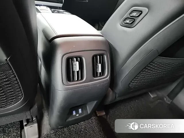 Hyundai Tucson (NX4) 2022 Серебристо-серый из Кореи, фото 4