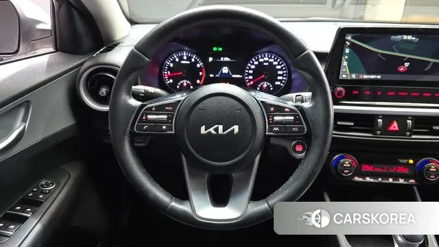 Kia The New K3 2nd generation 2021 Белый из Кореи, фото 4