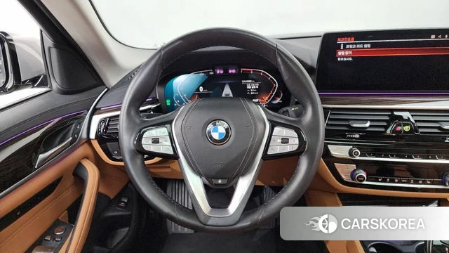 BMW 5 Series (G30) id 3866479 из Кореи 4