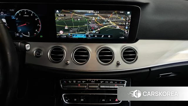 Mercedes-Benz E-Class W213 2021 Черный из Кореи, фото 4