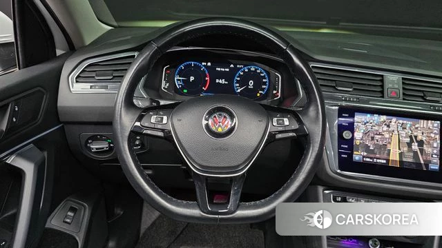 Volkswagen Tiguan Allspace 2020 Белый из Кореи, фото 4