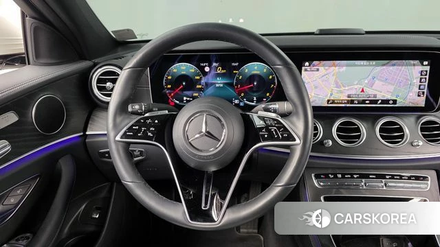 Mercedes-Benz E-Class W213 2022 Белый из Кореи, фото 4