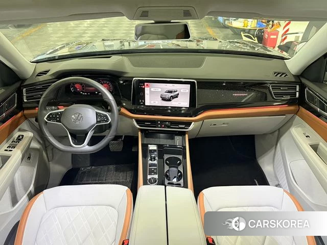 Volkswagen Tourang 2024 Черный из Китая, фото 4