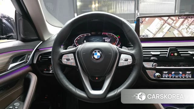 BMW 5 Series (G30) 2022 Черный из Кореи, фото 4